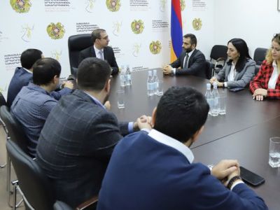 Արդարադատության փոխնախարարն աշխատակազմին է ներկայացրել Անձնական տվյալների պաշտպանության գործակալության նոր պետին