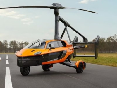 На рынок выходит первый в мире летающий автомобиль