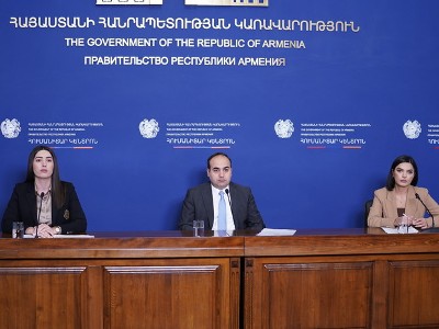 Саркисян: Карабахцы при выезде из Армении должны иметь синий паспорт и удостоверение беженца
