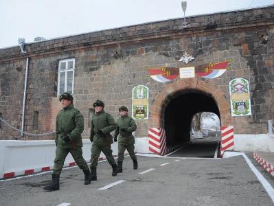 «Известия»: Армения не сможет отказаться от российской базы до 2044 года