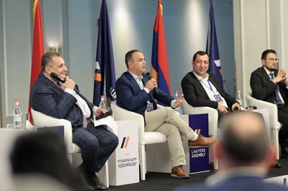 Հայ իրավաբանների համագումարին քննարկվել են հայ ժողովրդի անվտանգության ապահովման իրավական մեխանիզմներին առնչվող հարցեր