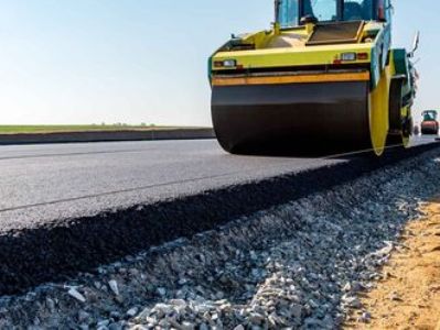 В Азербайджане продолжается строительство дороги в Иран