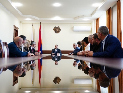 Արմեն Փամբուխչյանը ներկայացրել է Նոր Նորք, Դավթաշեն և Մալաթիա-Սեբաստիա վարչական շրջանների նոր ղեկավարներին