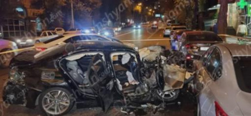 Բախվել են Lexus-ը և BMW-ն, վերջինն էլ` Akura-ին ու Nissan-ին. 4 վիրավորներից 2-ը երեխաներ են