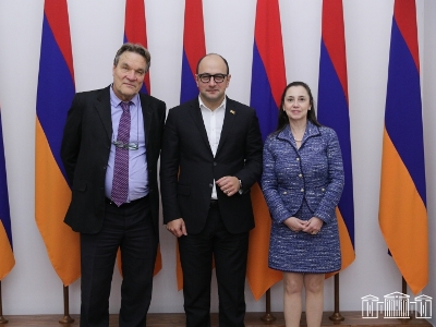 «Պատիվ ունեմ»-ի անդամները հանդիպել են ԵԽԽՎ մոնիտորինգի հանձնաժողովի Հայաստանի հարցով համազեկուցողների հետ