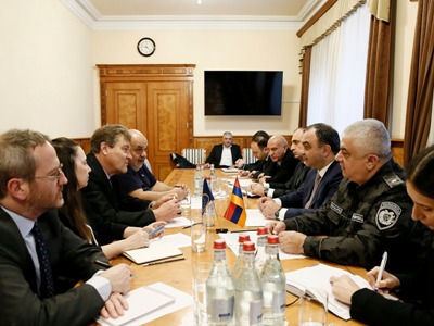 Interior minister, CoE members discuss situation after around 100,000 people’s exile from Karabakh to Armenia (PHOTOS)