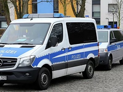 В Гамбурге полиция продолжает поиски проникшего в школу вооруженного мужчины