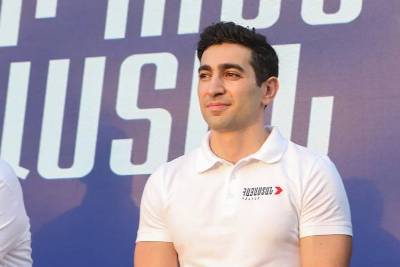 «Հրապարակ». ՔՊ խմբակցությունում ատամները սրած` սպասում են Ռոբերտ Քոչարյանի որդուն՝ Լեւոն Քոչարյանին