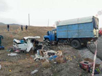 В аварии в Ширакской области погибли два человека