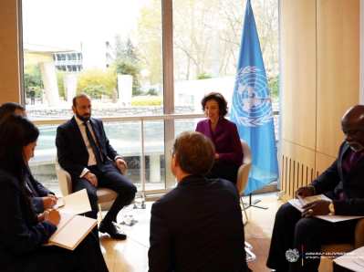 Միրզոյանը հանդիպել է ՅՈՒՆԵՍԿՕ-ի գլխավոր տնօրենի հետ. անդրադարձել են ԼՂ-ում մշակութային ժառանգության պահպանության խնդրին