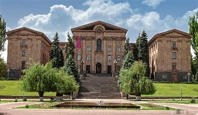 «Ժողովուրդ». Անհետ կորածների ծնողները հանդիպել են պատգամավորներին. լարված վիճակ է եղել