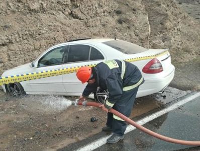 Երևան-Մեղրի ճանապարհին «Mercedes-Benz»-ը բախվել է բլուրին․ 3 վիրավորներից մեկը 10 տարեկան երեխա է