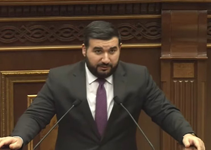 Սեյրան Օհանյանն ամեն թփի տակ «Իսկանդեր» և «Տոչկա ՈՒ», ձրի զենք ասելով ման է գալիս․ Վահագն Ալեքսանյան