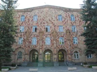 Վանաձորի համայնքապետարանում քննիչները խուզարկություն են իրականացրել