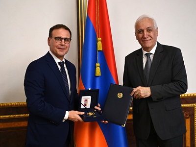 «Մեզ համար շատ դժվարին ժամանակներ են, և մենք ձեր աջակցությունը ստացել ենք». Խաչատուրյանը՝ Կանադայի Սենատի անդամին