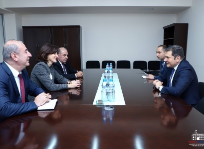 ԱԳ փոխնախարարը Բոճորիշվիլիի հետ քննարկել է տարածաշրջանային ենթակառուցվածքների ապաշրջափակման հարցը