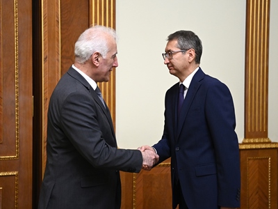 «Անկախությունն ու ինքնիշխանությունը բարձրագույն արժեքներ են»․ Խաչատուրյանը՝ Ղազախստանի դեսպանին