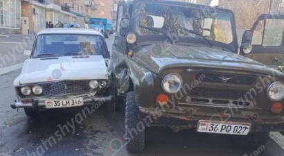 Վանաձորում բախվել են «Газ 31029»-ն ու «Ваз 2106»-ը. կա վիրավոր. Shamshyan.com