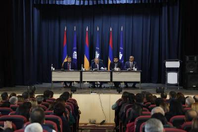 «Հրապարակ». ՔՊ գրասենյակում չեն տեղավորվում