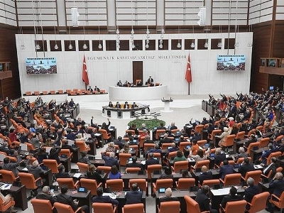 Парламент Турции продлил мандат турецких военнослужащих в Ливии