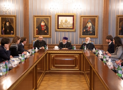 Վեհափառը ԵԽ պատգամավորին է ներկայացրել ռազմագերիների, բռնահանված արցախցիների խնդիրները 