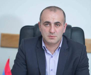 «Հրապարակ». Գաղտագողի երդվել է