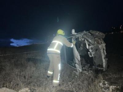Թալին-Երևան ավտոճանապարհին ավտոմեքենան կողաշրջվել է և հայտնվել դաշտամիջյան հատվածում. կա տուժած