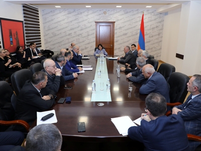 ԿԳՄՍՆ-ում քննարկել են «Հայոց պատմություն 7» դասագրքի վերաբերյալ մասնագիտական դիտարկումները