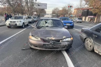 Opel-ը վրաերթի է ենթարկել չթույլատրելի հատվածով փողոցն անցնող հետիոտնի․ վերջինս հիվանդանոցում մահացել է