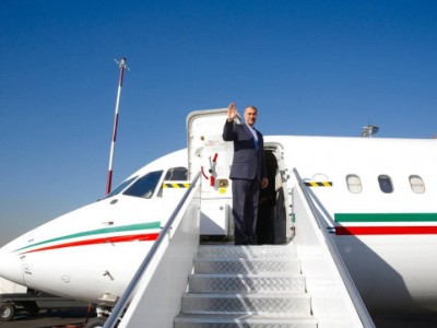 Iran FM arrives in Armenia