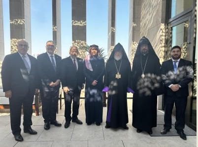 Ն.Ս.Օ.Տ.Տ. Արամ Ա կաթողիկոս հանդիպում է  ունեցել Կատարի վարչապետի հետ