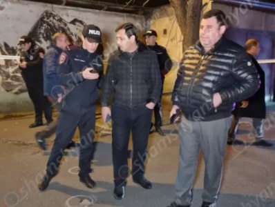 Երեւանի Բագրատունյաց պողոտայի 16 շենքի բակում կրակոցներ են հնչել