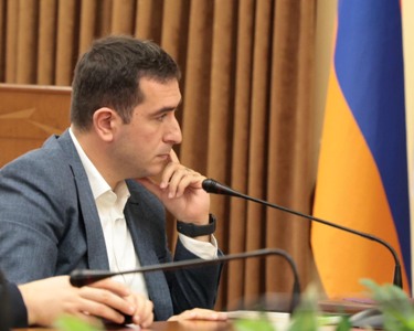 Որքա՞ն ժամանակ Ծառուկյանի եւ Սուքիասյանի օբյեկտները կմնան Օղակաձև այգում. Կոստանյանի պարզաբանումը