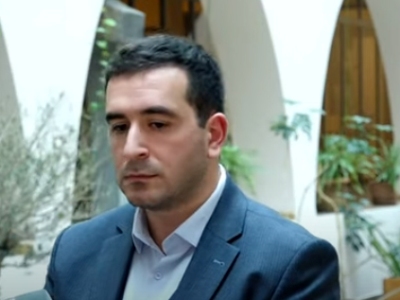 Հնարավո՞ր է՝ Տիգրան Ավինյանը ներողություն խնդրի մարդկանց ճանճերի հետ համեմատելու համար. լրագրողը՝ քաղաքապետի խոսնակին