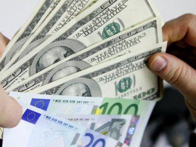 Dollar up, euro down in Armenia