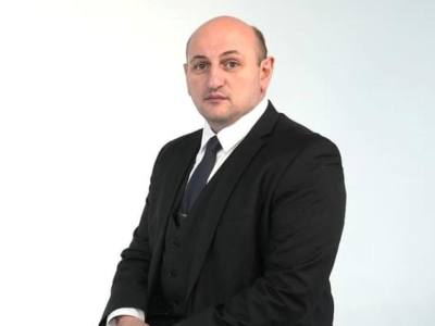 Եթե անձը հասարակական վայրում ոգելից խմիչք է օգտագործում կամ ոչ սթափ վիճակում է, որևէ զանցանք չի կատարում. Իրավաբան