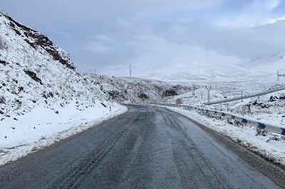 Վարդենյաց լեռնանցքում և Կապանից «Զանգեր» տանող ճանապարհին բուք է. դրանք փակ են բեռնատարների համար