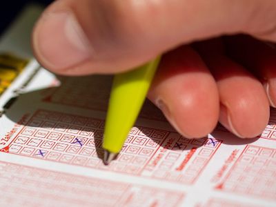 US man buys lottery ticket to boost mood, wins $100,000
