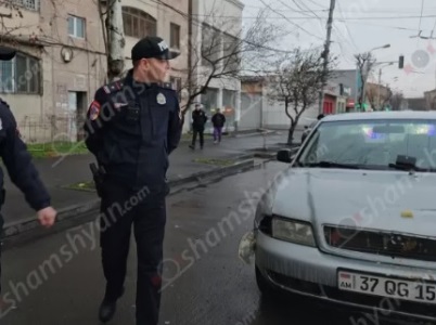 31-ամյա վարորդը Արտաշիսյան փողոցում վրաերթի է ենթարկել 44-ամյա կնոջը. բժիշկները պայքարում են նրա կյանքի համար