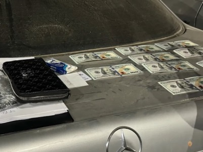 100 դոլար անվանական արժեքով կեղծ թղթադրամներ իրացրած անձինք կալանավորվել են