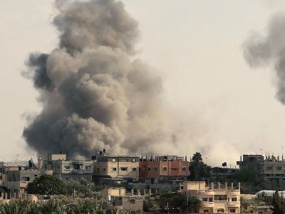 Al Jazeera: Israel launches airstrikes on Lebanon, at least 2 killed