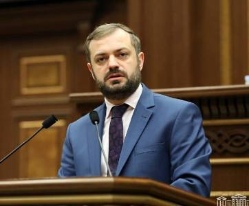 «Ժողովուրդ». Կադրային բանկի պակասի պատճառով վերջին պահին է որոշվել Գեւորգ Պապոյանին առաջադրել նախարարի պաշտոնում