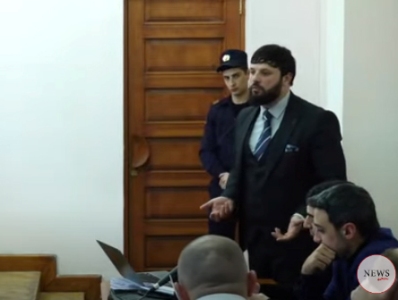 Ասատուրովը մեղադրվում է թեւանցուկ քայլելու համար, առանց դատաքննության դադարեցրեք հետապնդումը. փաստաբան