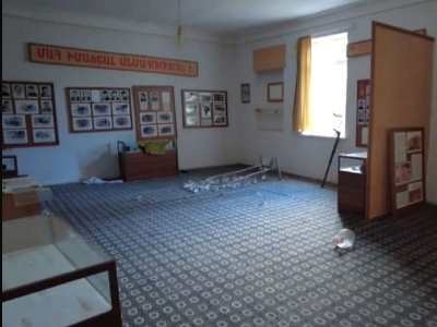 Очередной жертвой азербайджанских вандалов стал музей Мартакерта в оккупированном Нагорном Карабахе
