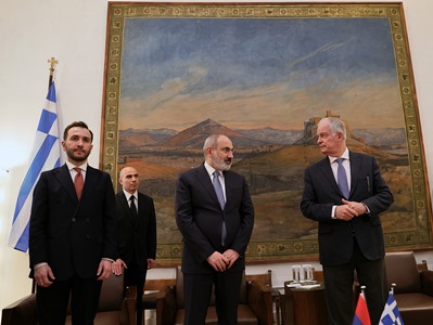 Հունաստանի խորհրդարանի նախագահը Փաշինյանին պարգևատրել է ոսկե մեդալով