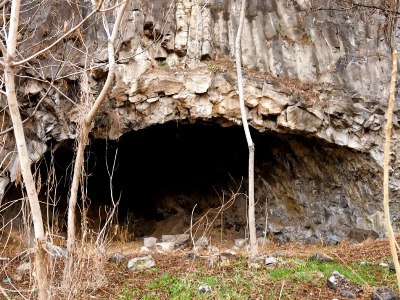 Հին քարեդարյան մշակույթի հարուստ հավաքածու է հայտնաբերվել մայրաքաղաքի ամենահին՝ «Երևան-1» քարայրում (վիդեո)