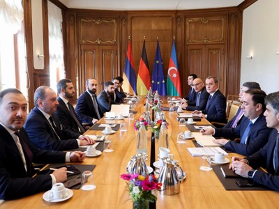 2nd day of Armenia, Azerbaijan FMs’ talks kick off in Berlin