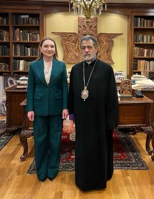 Մակունցը հանդիպել է Հայաստանյայց Առաքելական Սուրբ Եկեղեցու ԱՄՆ Արևմտյան թեմի առաջնորդին
