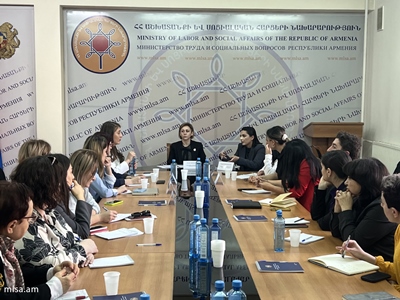 ԱՍՀ նախարարությունում քննարկվել են ԼՂ-ից բռնի տեղահանված անձանց համար նոր միջոցառման հիմնական սկզբունքները