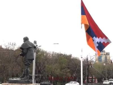 Նախօրերին առևանգել են Ֆրանսիայի հրապարակում արդեն 2 տարի ծածանվող Արցախի դրոշը.առաջիկա ժամերին այն կտեղադրվի.Մանուկյան